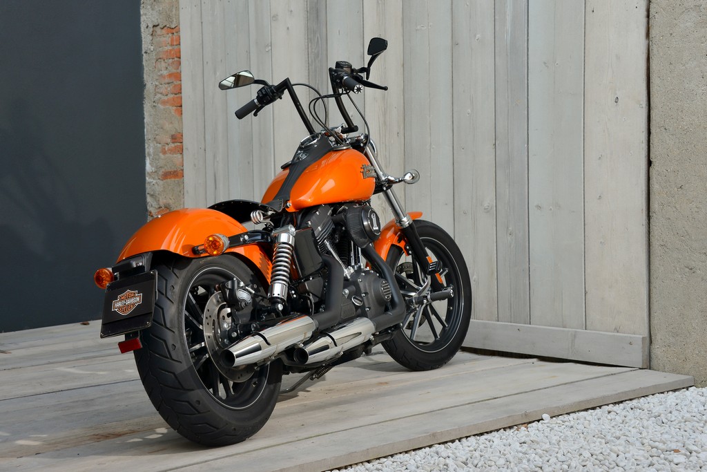 Harley-Davidson Dyna Street Bob-12