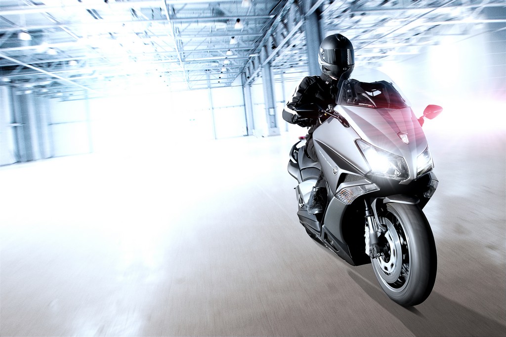 Yamaha TMAX Hyper Modified Ludovic Lazareth Davanti