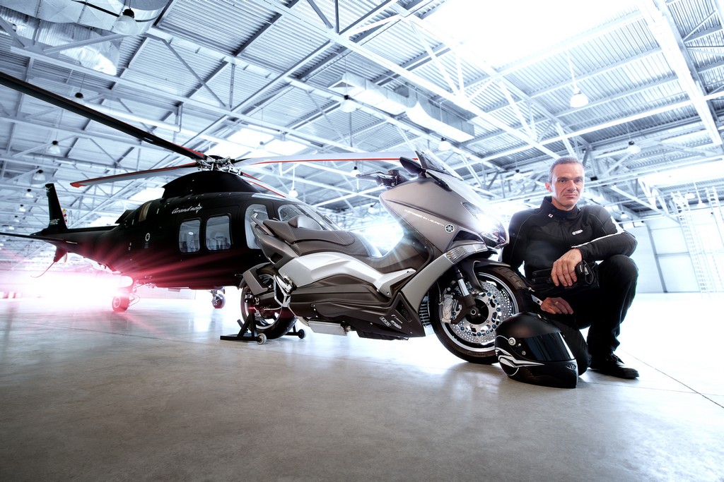 Yamaha TMAX Hyper Modified Ludovic Lazareth Elicottero