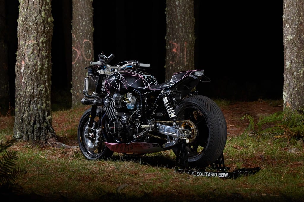 Yamaha XJR1300 Big Bad Wolf El Solitario Tre Quarti Posteriore Sinistro