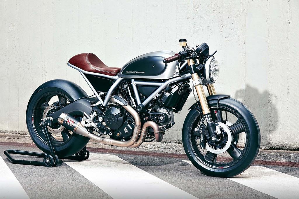 Ducati Scrambler Holographic Hammer Hero Tre Quarti