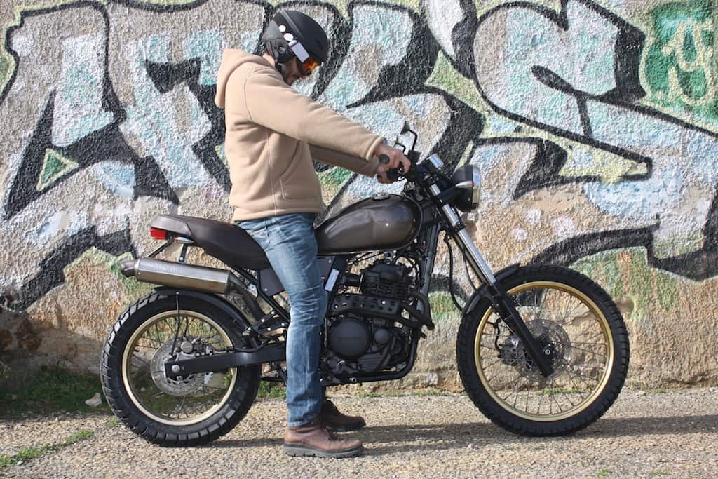 Honda Dominator Scrambler 1