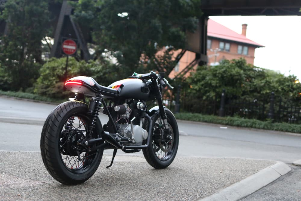 Honda CB350 FOX Cognito Moto Dietro