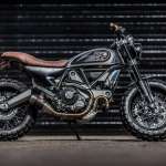 Ducati Scrambler Double Scoop Down e Out Cafe Racers Lato