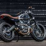 Ducati Scrambler Double Scoop Down e Out Cafe Racers Tre Quarti