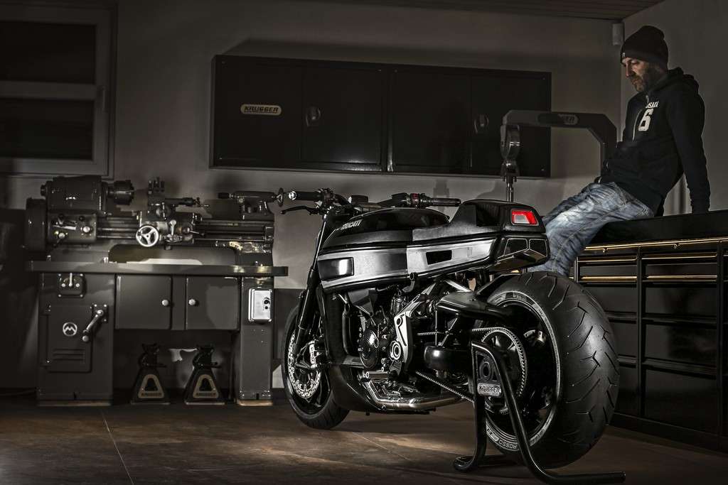 Ducati XDiavel Thiverval Fred Krugger Tre Quarti Posteriore