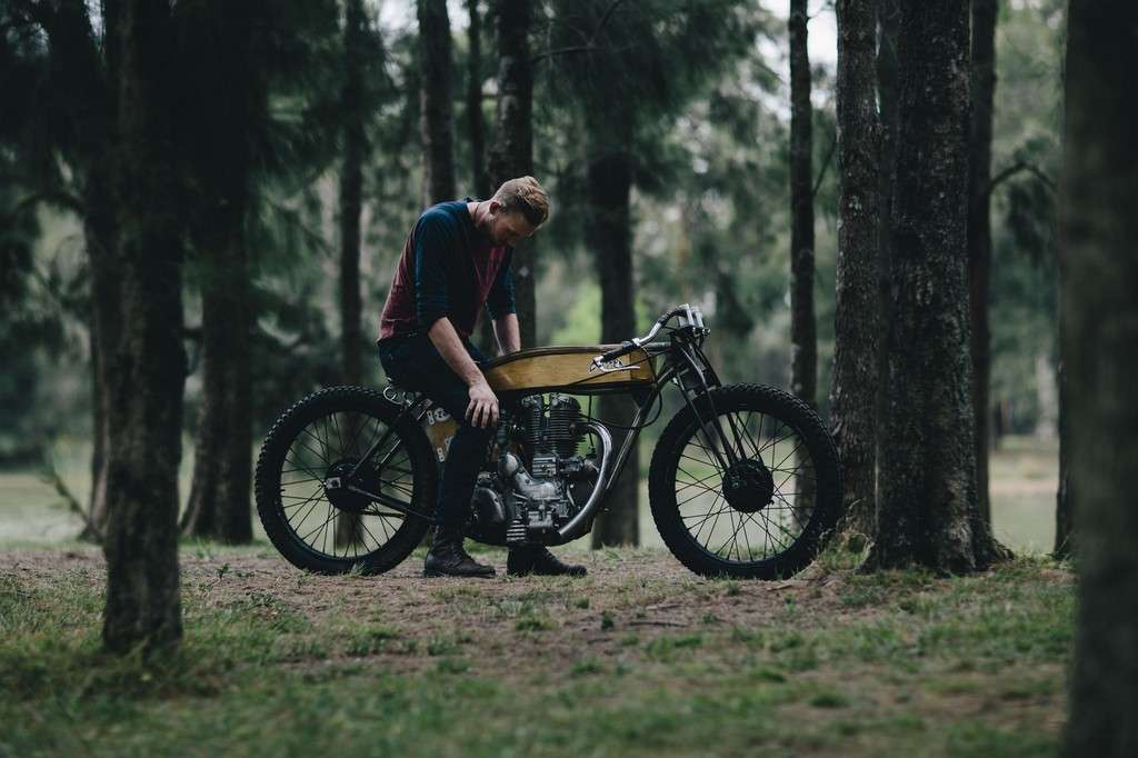 Royal Enfield Board Tracker 04