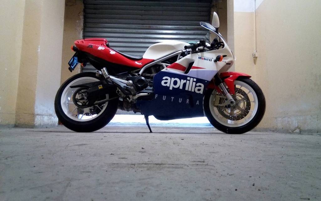 Aprilia Mana AF850 09