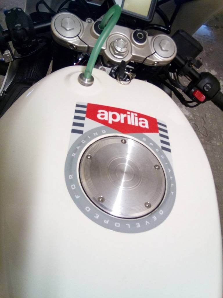 Aprilia Mana AF850 17