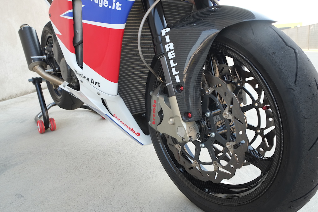 M2M Moto2 4
